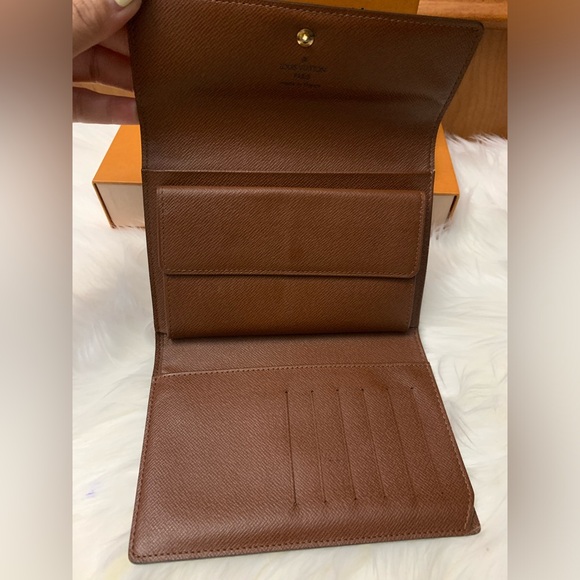 LV Timeless Monogram Medium Wallet 💖🌷 - Picture 9 of 16